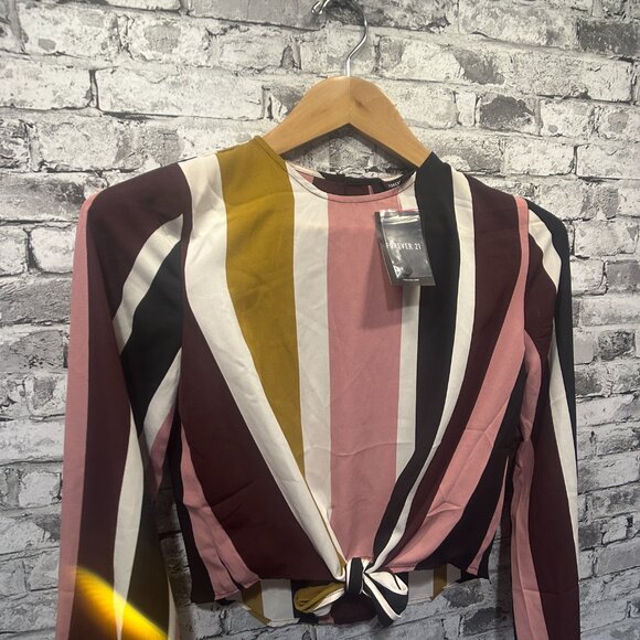 EUC Forever 21 Pink, Yellow, Black Blouse Cropped Size Small - Picture 3 of 14